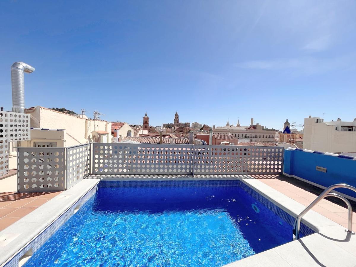Homely Malaga Carreteria Con Piscina Bagian luar foto
